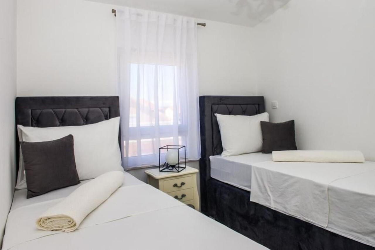 Apartments Zdeslav Rogoznica  Εξωτερικό φωτογραφία